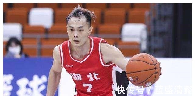 张春军|CBA多队着手引援，宫鲁鸣签约四川夺冠功臣，朱芳雨拿下国青主！