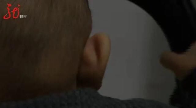 沉睡的小耳朵被唤醒！19个月大的宝宝第一次听到世界美妙的声音！