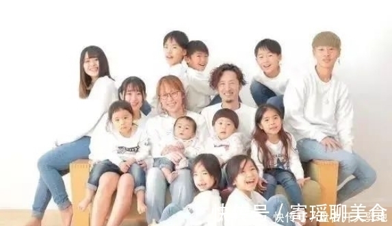 家庭|70后夫妻20年生12娃,家中无矿却有爱,宝妈被赞“时间管理专家”
