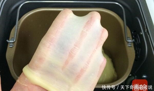 柔软到怀疑人生!一次成功的椰蓉奶棒面包,学会了不用去面包店买