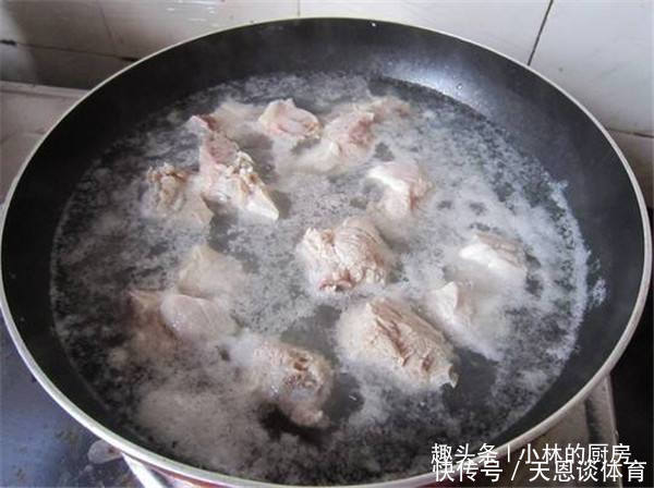 肉类|无论以后炖什么肉,焯水之前多加一步,可以加倍去除肉腥味和污物