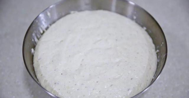 搅拌均匀|不揉面,不擀面,筷子搅一搅,5分钟烙出一大张饼,解决全家早餐