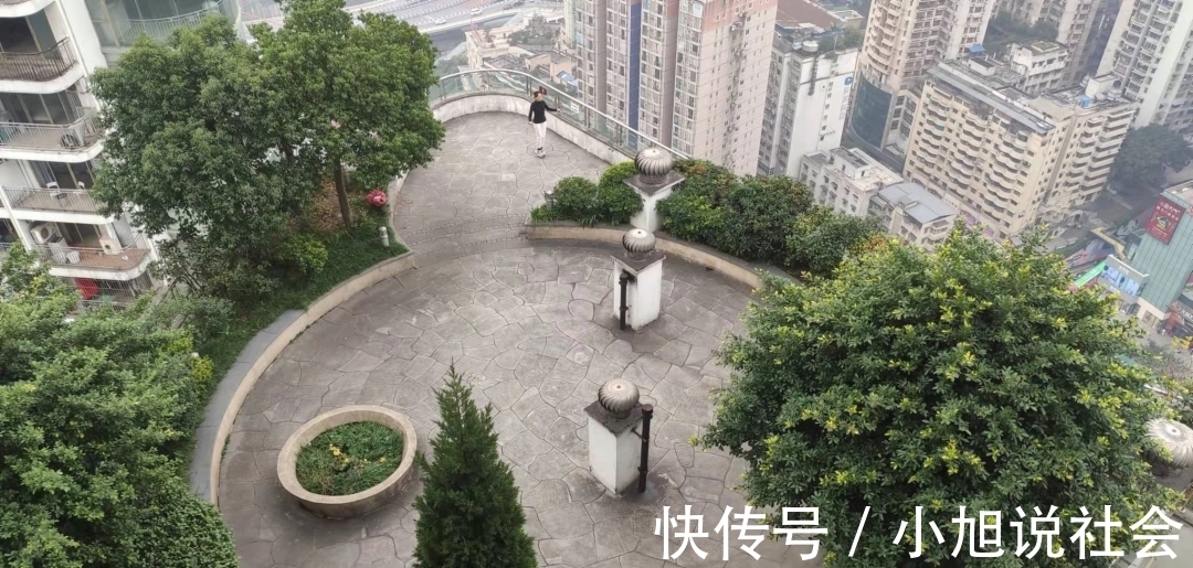海客瀛洲|重庆朝天门房价破10万一平,周边豪宅却不涨反跌,炒房客血亏!