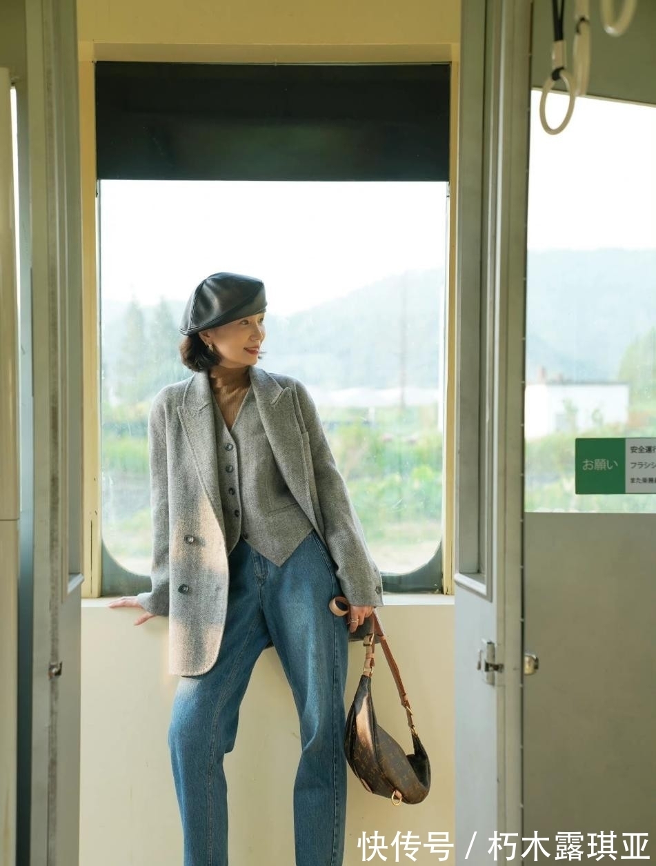 妈妈 58岁三木妈妈,凭什么美得优雅?她这3个“配色公式”,堪称一绝