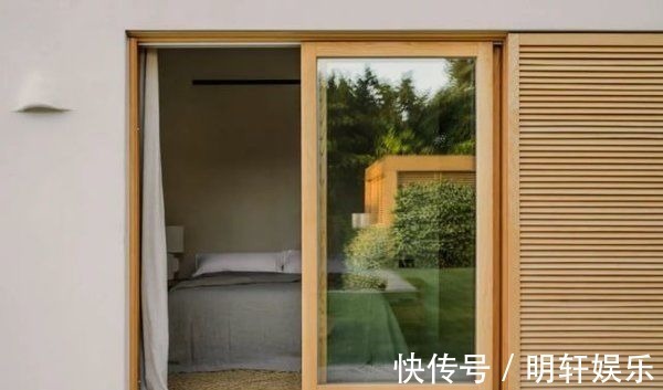 大宅|300㎡自然原木风大宅,盛开鲜花的院子,365天不出门也不嫌闷!