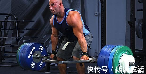 動作|作為健身愛好者別說你不會做硬拉，4種典型的硬拉你要好好了解下