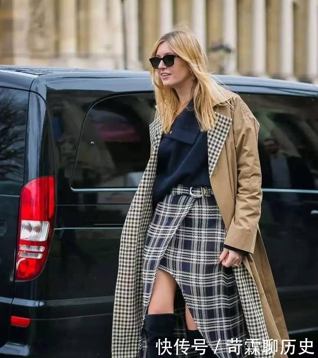 2020年冬,建议女性穿“大衣+裙子”,温柔好气质,惊艳众人