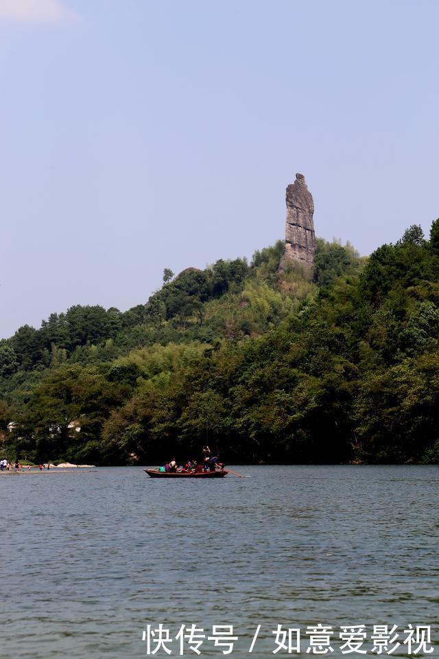 旅游发现：湖南夫夷江现毛主席天然石雕？高70多米，凝结伟人气质
