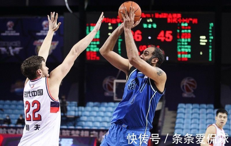 同曦|CBA4消息,辽粤大战火爆,李春江马布里收罚单,首钢碾压同曦