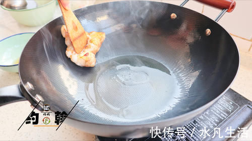 光泽|新铁锅别直接用,教你8步开锅秘籍,不生锈不粘锅,越用越有光泽