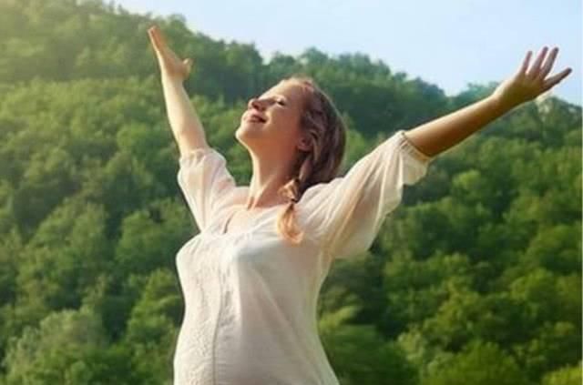 孕妈怀孕8个月,全身圆滚滚,产科医生说不是因为吃太多