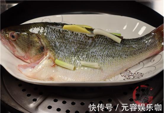 腥味|不论做什么鱼，最忌放盐和料酒，教你饭店不外传做法，鲜嫩无腥味