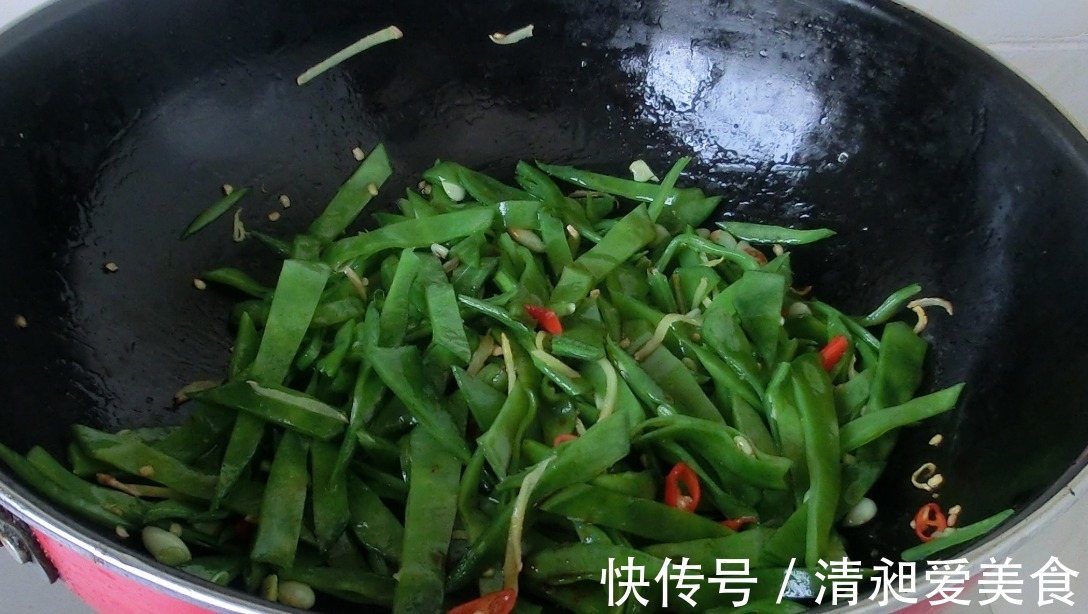 扁豆角|入秋后少吃肉，遇到2种菜别手软，应季而食身体好，简单又营养