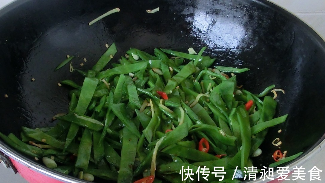 扁豆角|入秋后少吃肉,遇到2种菜别手软,应季而食身体好,简单又营养