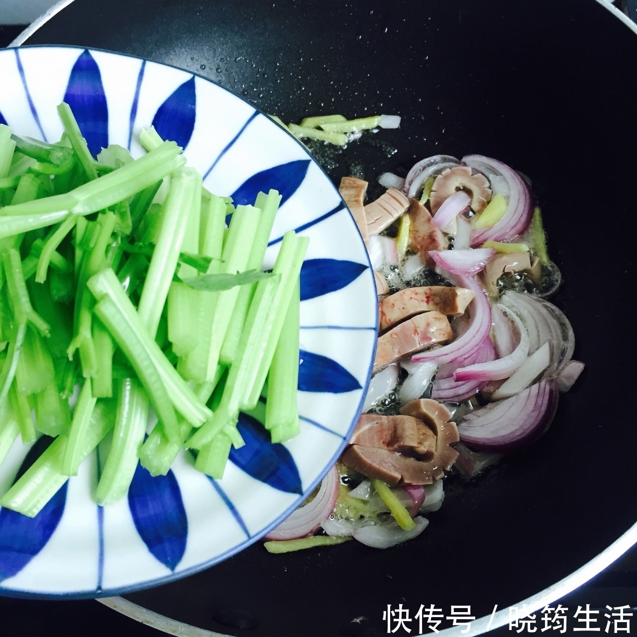 爆炒|爆炒腰花的正确做法，鲜香滑嫩又解馋，制作简单好上手