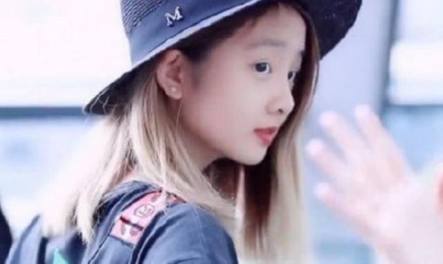 黄磊|有种逆袭叫曹格女儿，曾被吐槽像蜡笔小新，褪去婴儿肥后却很漂亮