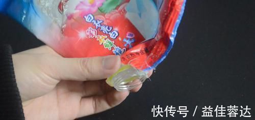 洗衣粉上套个塑料瓶,这个用途太厉害了,要是早点知道就好了