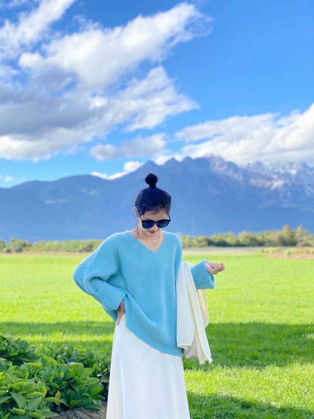 针织 温柔浪漫的小清新穿搭示范,这几套简约又日常,照着穿准没错