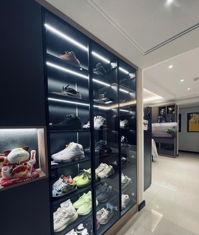 鞋柜|这是我见过改造最个性,最有档次的精装房,入户鞋柜实用又抢眼
