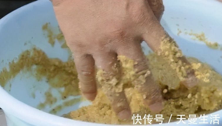 长时间|关于抛竿定点打窝的方法和技巧!开杆就上鱼