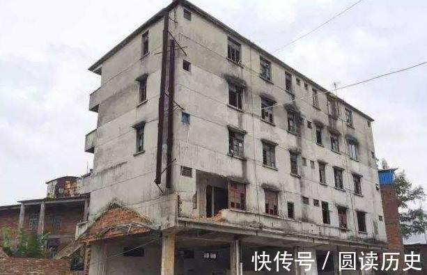 骑楼房#老祖宗忠告“楼上楼骑楼房,不败也得亡”,骑楼房是啥意思