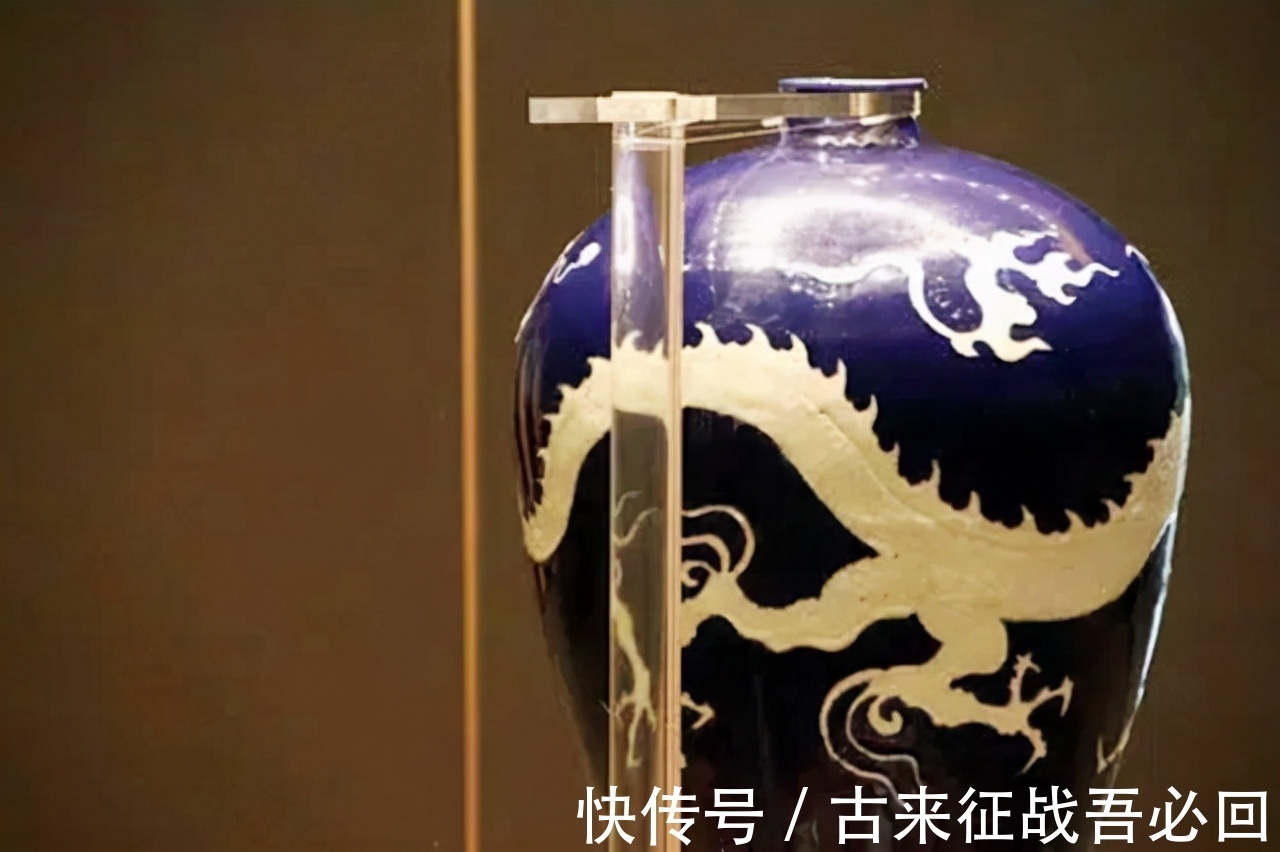 扬州#1976年,扬州老人以18元卖掉祖传“瓶子”,后被法国开出40亿天价