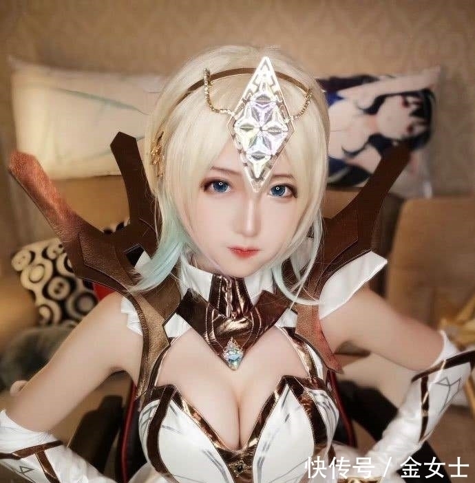 汉服|在全世界最大的漫展上,全场唯一穿汉服的中国小姐姐,彻底火了