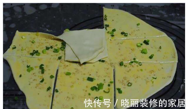做法|教你在家做葱油饼,不仅酥软可口,做法也很简单,葱多少自己搭配