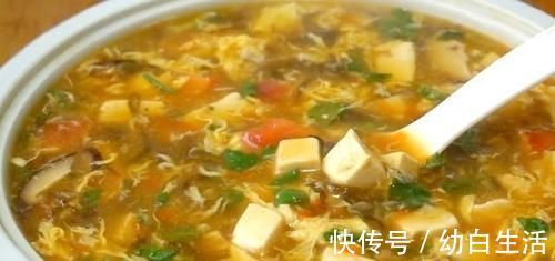 冬天天气寒冷又干燥，而这锅汤出现的频率是最高的，不到10元钱，常吃个子长得高