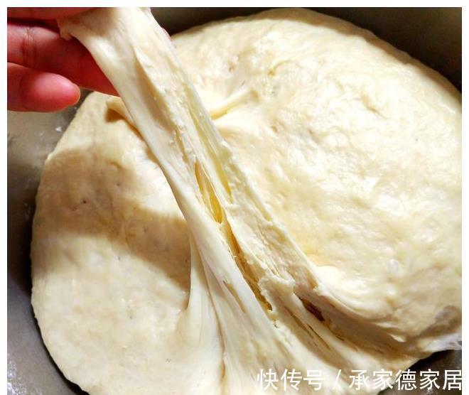 油温|一盒奶一个鸡蛋，加一碗面粉，教你做新手0失败的小油条