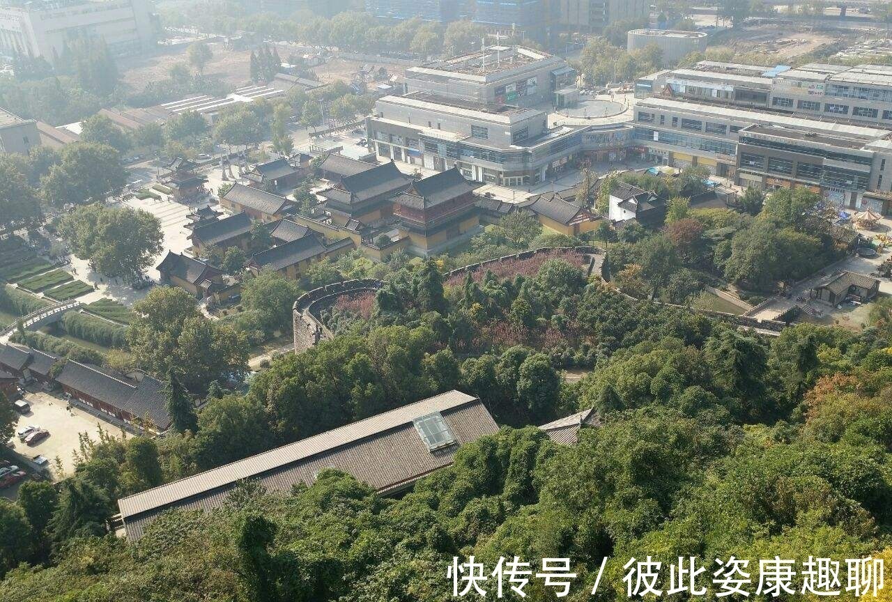 秦始皇!中国的三大龙脉在哪里,为了后代江山稳定秦始皇破坏两条