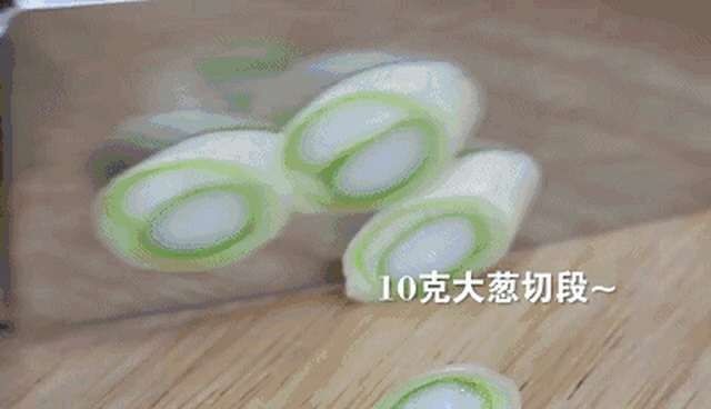 炖猪蹄时加点它，猪蹄又香又烂乎、没腥味才健康