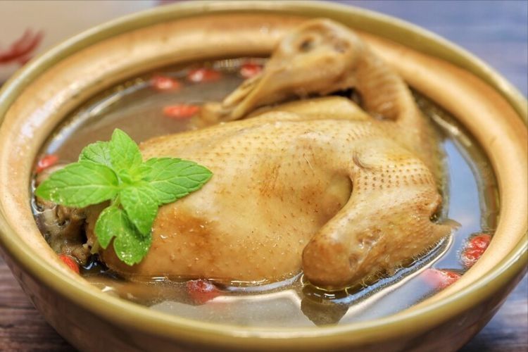 秋季进补，记得多喝鸽子汤，牢记2个窍门，汤鲜味美，营养不流失