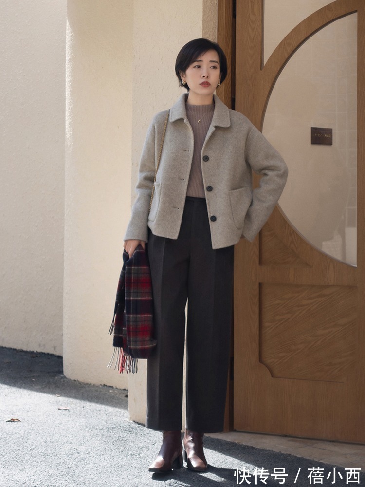 裙装|甭管配裤子还是半身裙,“毛呢外套”都是2022最火单品,超显气质