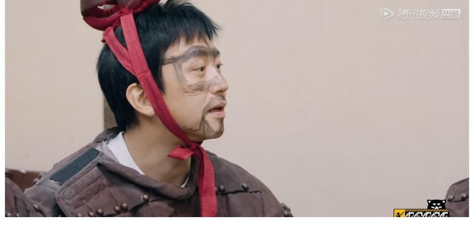 彭昱畅玩游戏不顾忌形象,获胜后反应获好评,2点细节足以见人品