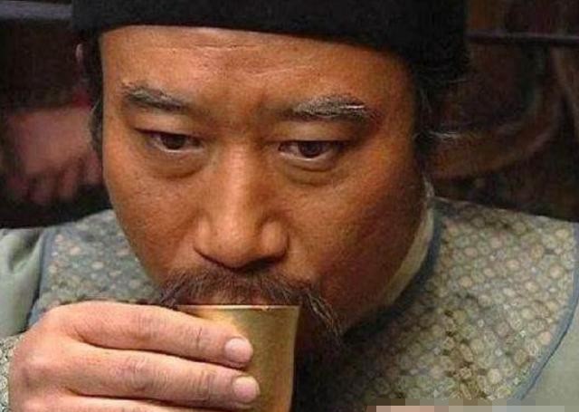 毒酒|宋江临死之前,为何骗李逵喝下毒酒?只为掩盖自己心中1个秘密