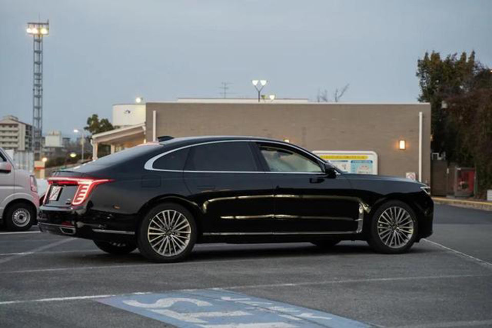 了日本,红旗H9登陆日本,起售价700万日元