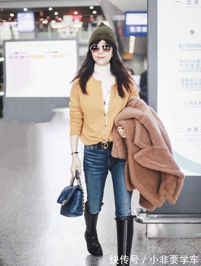 毛衣 大衣里面搭什么不如学学这4种叠穿方法,承包你的秋冬时髦感!