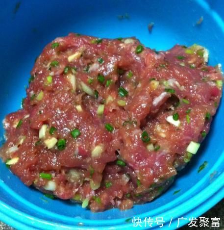 调包子馅,“水”和“油”的顺序不能反,很多人做错,难怪不好吃