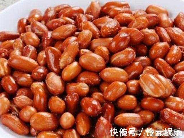 1物|花生配“1物”,胜过地黄丸,男人坚持吃一个月,肾脏或重回18岁