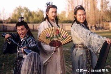 真实的唐伯虎:从小在自家饭店打下手,杀鸡宰鸭。娶三个妻子,休一个