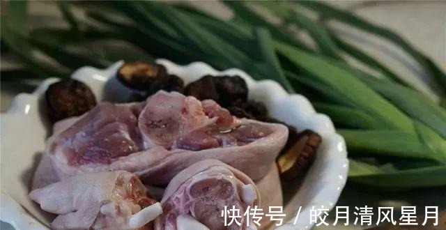 肘子|懒人肘子做法,做出来香味十足,再配一碗热干饭,那味道好啊!