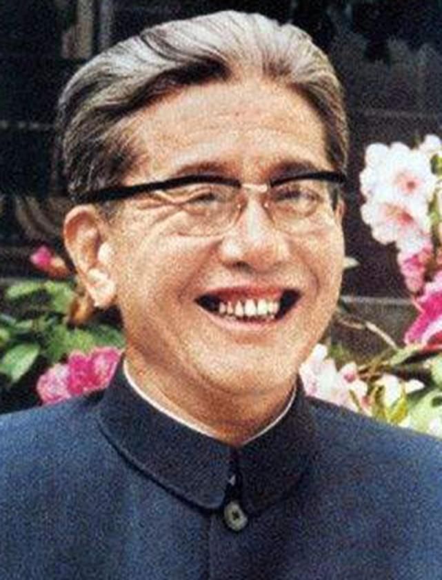 儿女|外交部长乔冠华,娶了两任妻子,留下三个儿女,他们过得怎么样