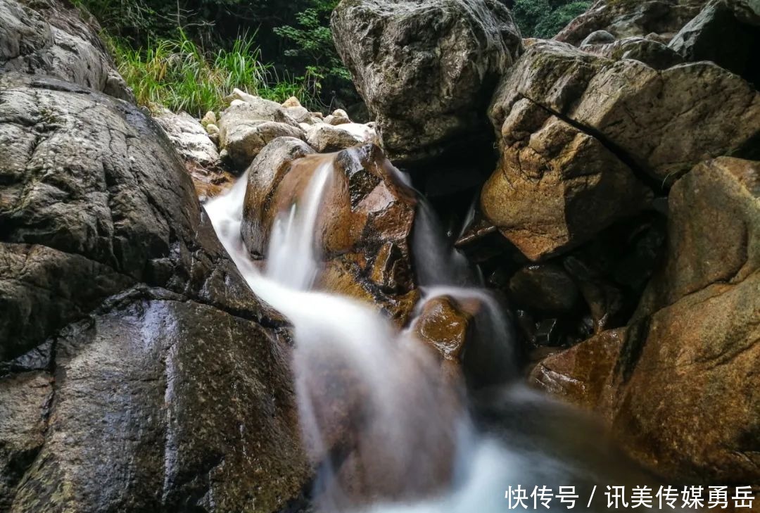 霄坑大峡谷，摆脱烦恼的一方净土