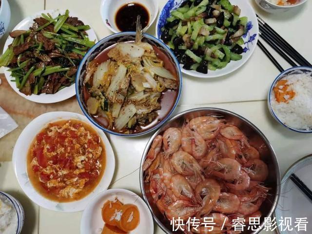 减肥|她不到一个月减重4斤,体脂降,肌肉升,全靠改变4个饮食习惯