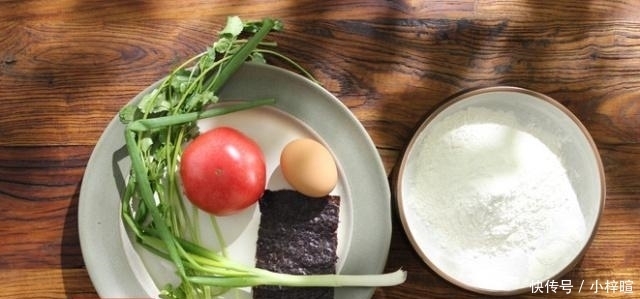 饭店的疙瘩汤大小均匀,原来少了这一步,怪不得自己做的不好喝