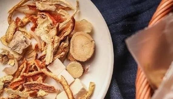 叶天士|注意了,补气血的组合来了,照着这样吃,活血化瘀,色斑也淡了