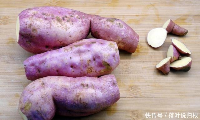 蒸红薯时,直接上锅蒸就错了,牢记4点技巧,红薯软糯香甜糖汁多