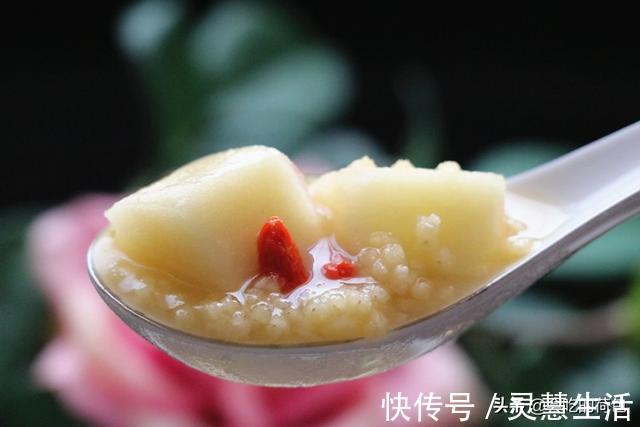 夏季|夏天，在小米粥里加上苹果，我家隔2天就煮，很多人不懂有啥用