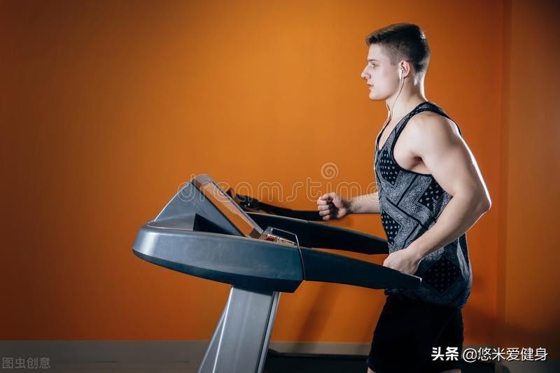 身材|肥胖男生直接做器械训练，3个月后可以练出肌肉身材吗？